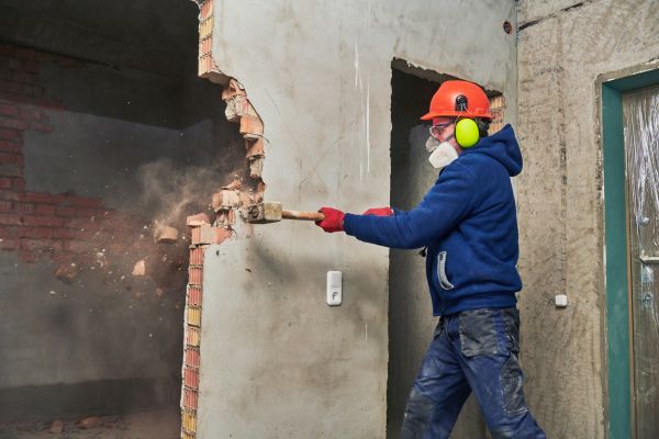 Concrete Wall Demolition in Akron